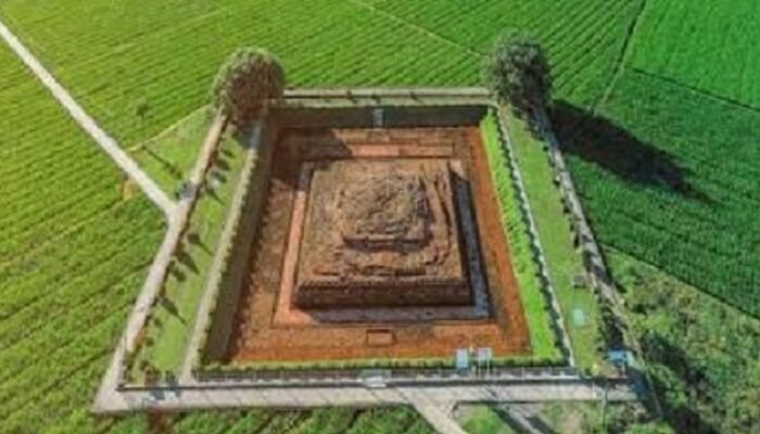 Candi Jiwa Batujaya, Wisata Sejarah di Tengah Sawah Karawang yang Cocok untuk Liburan Akhir Pekan